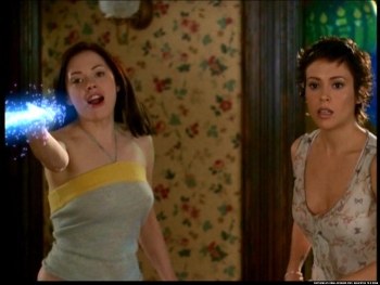 normal_Charmed-Caps616_076.JPG